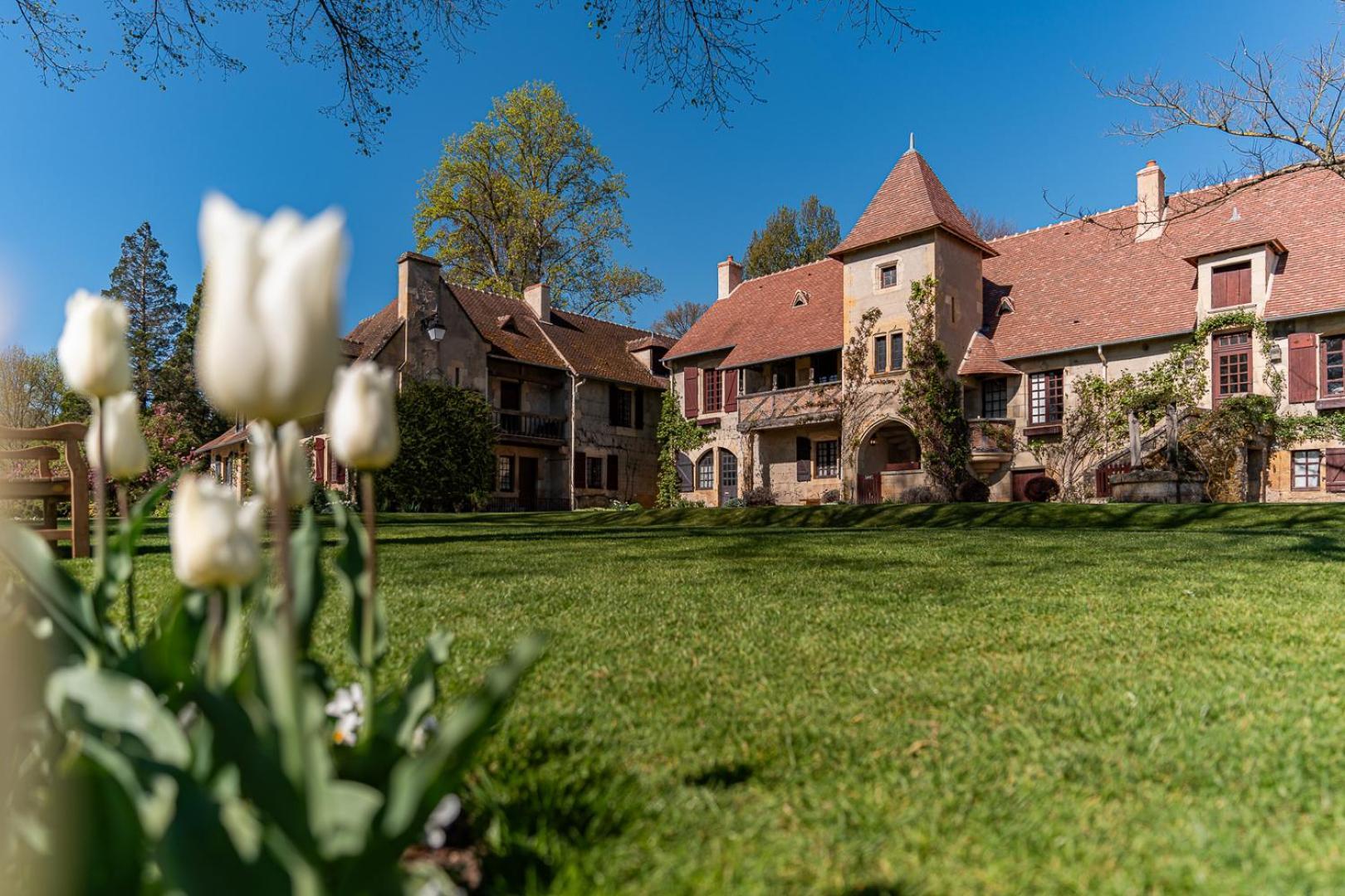 La Maison De La Tour Apremont-sur-Allier Eksteriør billede